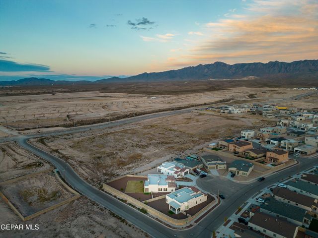 2305 ENCHANTED OWL Place, El Paso, TX 79911