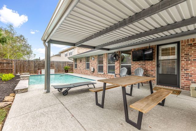 7511 Quiet Trace Lane, Pearland, TX 77581