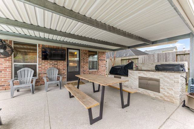 7511 Quiet Trace Lane, Pearland, TX 77581