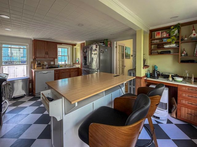 256 Lowell Street, Manchester, NH 03104