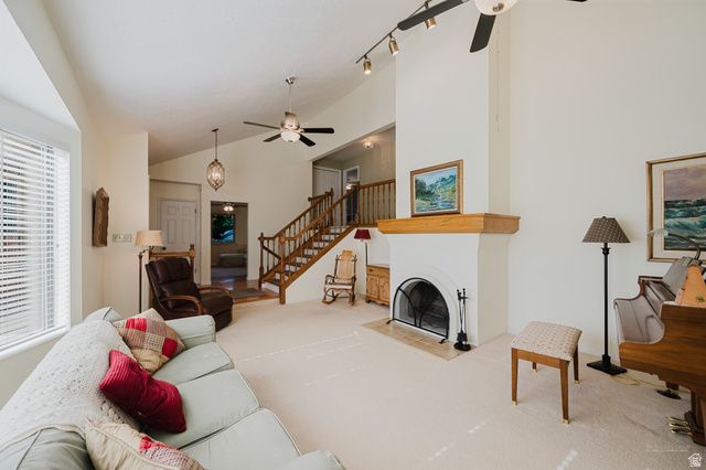 2289 E SUNSET DR, Layton, UT 84040