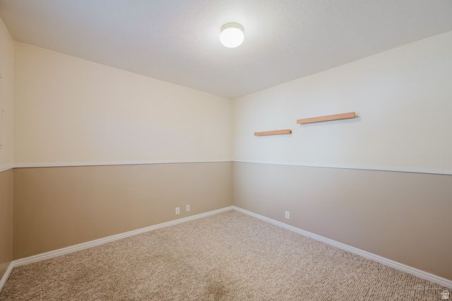 2289 E SUNSET DR, Layton, UT 84040