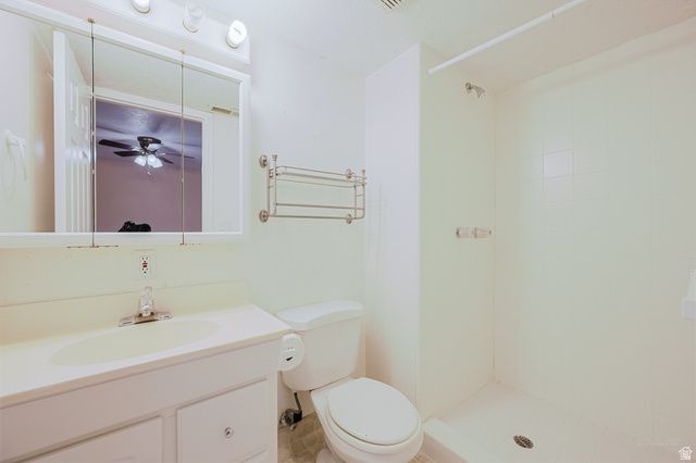 2289 E SUNSET DR, Layton, UT 84040