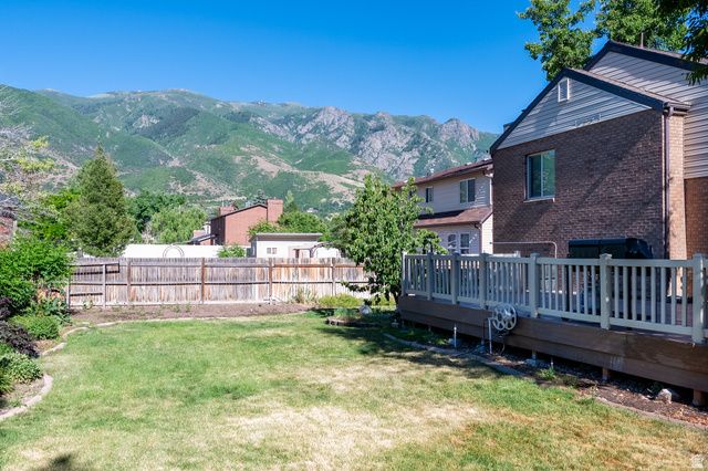 2289 E SUNSET DR, Layton, UT 84040