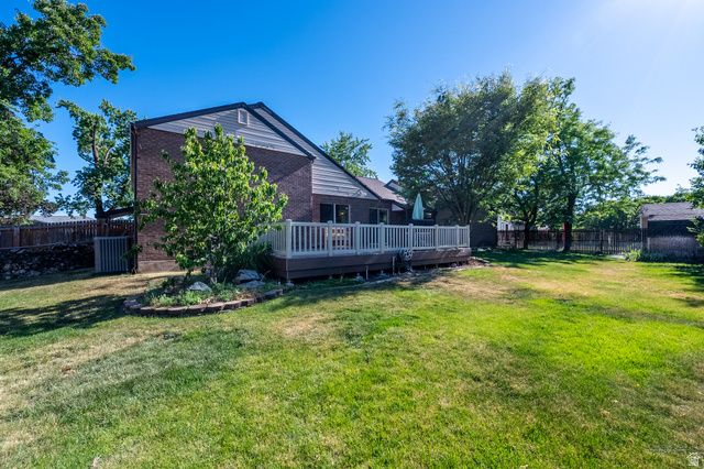 2289 E SUNSET DR, Layton, UT 84040