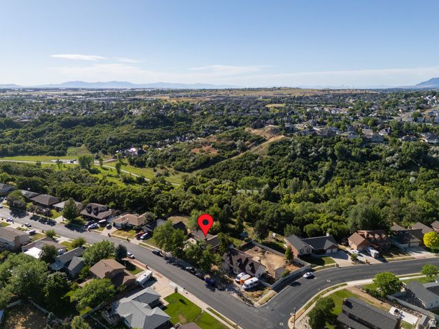 2289 E SUNSET DR, Layton, UT 84040
