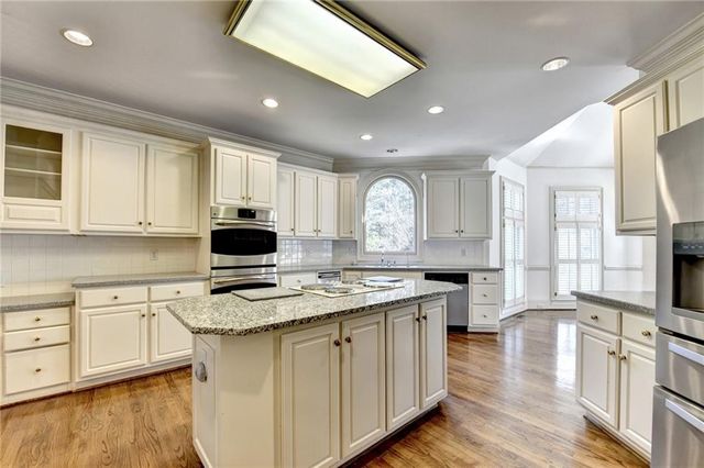 3021 Shinnecock Hills Drive, Johns Creek, GA 30097