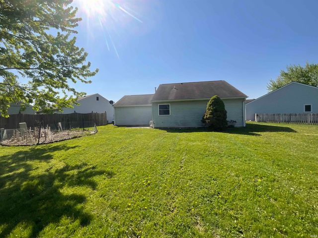 614 Plainfield Drive, Fort Wayne, IN 46825