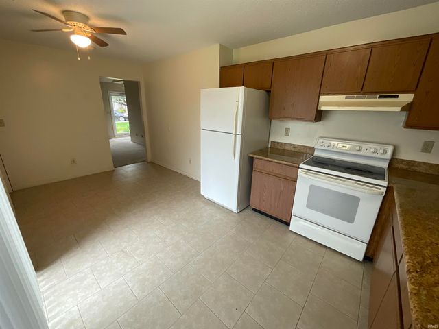 614 Plainfield Drive, Fort Wayne, IN 46825