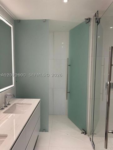 300 Biscayne Boulevard Way 1805W, Miami, FL 33131