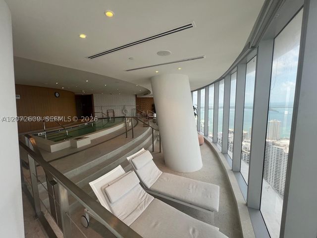 300 Biscayne Boulevard Way 1805W, Miami, FL 33131