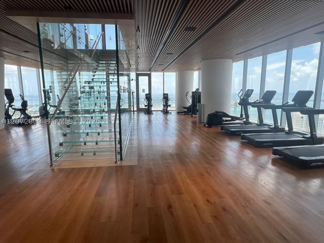 300 Biscayne Boulevard Way 1805W, Miami, FL 33131