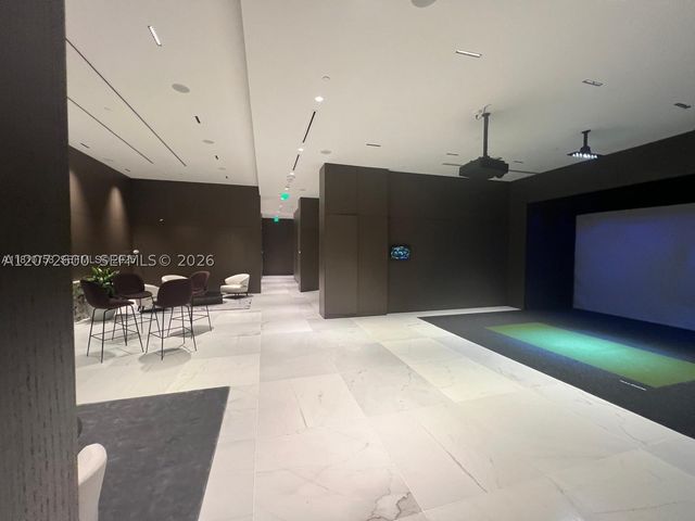300 Biscayne Boulevard Way 1805W, Miami, FL 33131