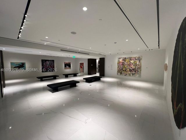 300 Biscayne Boulevard Way 1805W, Miami, FL 33131