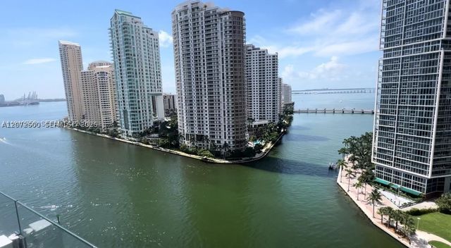 300 Biscayne Boulevard Way 1805W, Miami, FL 33131