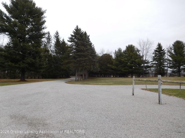 2621 Rolfe Road, Mason, MI 48854