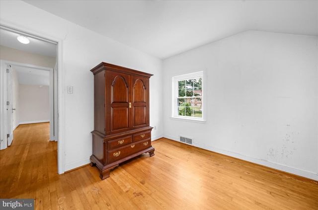 2709 HOLLYWOOD CT, Reading, PA 19606