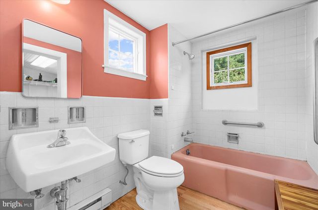 2709 HOLLYWOOD CT, Reading, PA 19606