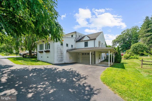 2709 HOLLYWOOD CT, Reading, PA 19606