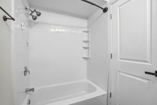 19502 116TH Avenue C, Mokena, IL 60448