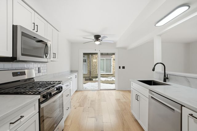 19502 116TH Avenue C, Mokena, IL 60448