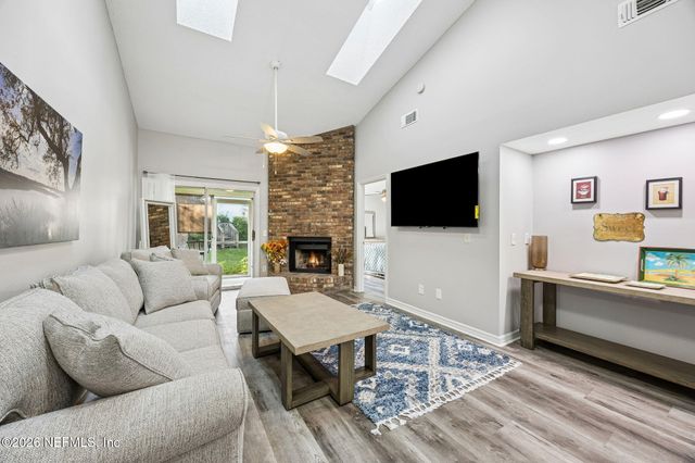 12036 ARBOR LAKE Drive, Jacksonville, FL 32225