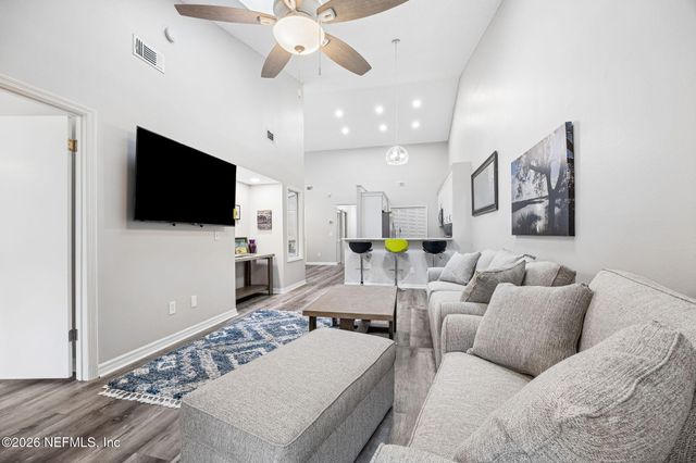 12036 ARBOR LAKE Drive, Jacksonville, FL 32225