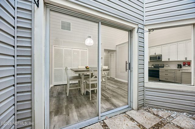 12036 ARBOR LAKE Drive, Jacksonville, FL 32225