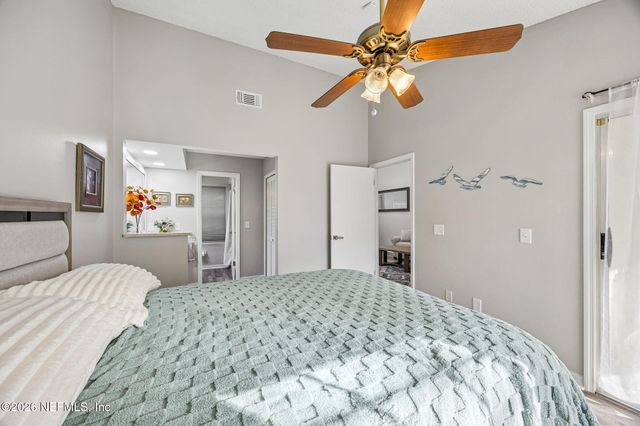 12036 ARBOR LAKE Drive, Jacksonville, FL 32225