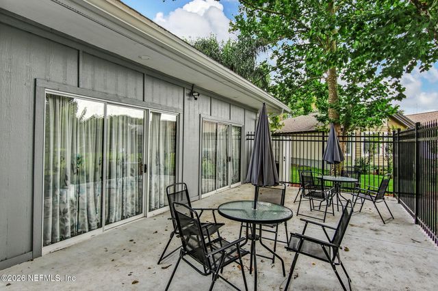 12036 ARBOR LAKE Drive, Jacksonville, FL 32225