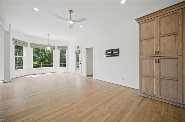 2909 Ryan CT, Virginia Beach, VA 23456