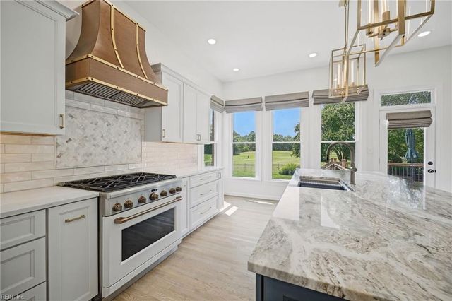 2909 Ryan CT, Virginia Beach, VA 23456
