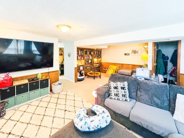 1002 Oxford Point Road, Lynchburg, VA 24502