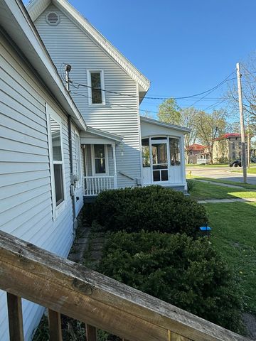 301 W Washington Street, Greenville, MI 48838