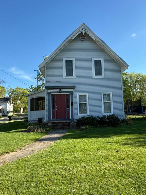 301 W Washington Street, Greenville, MI 48838