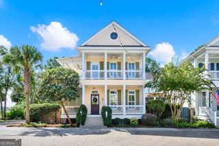 6 Turnbull Lane, Savannah, GA 31410