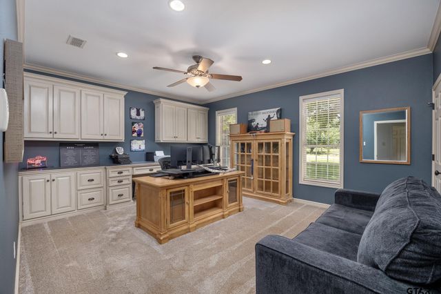 10898 Ardis St, Whitehouse, TX 75791