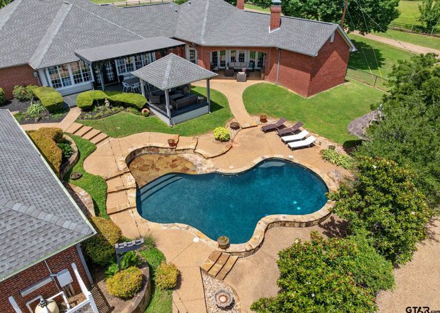 10898 Ardis St, Whitehouse, TX 75791