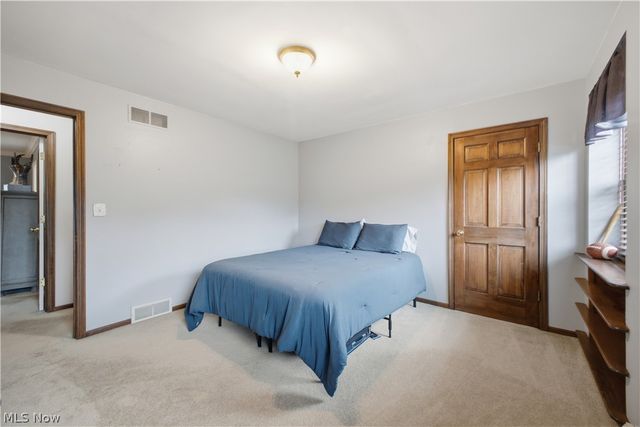 3218 Hummingbird Hill Drive, Poland, OH 44514