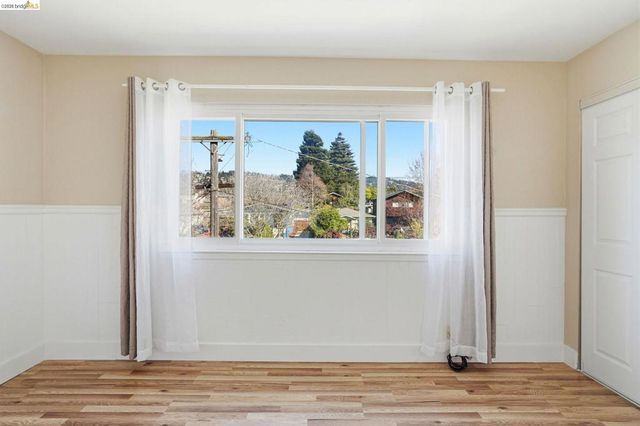 840 Key Route blvd, Albany, CA 94706