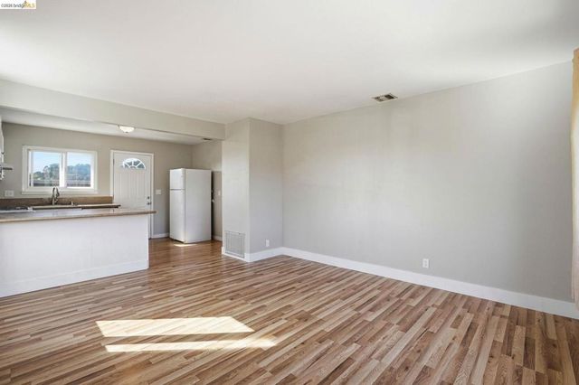 840 Key Route blvd, Albany, CA 94706