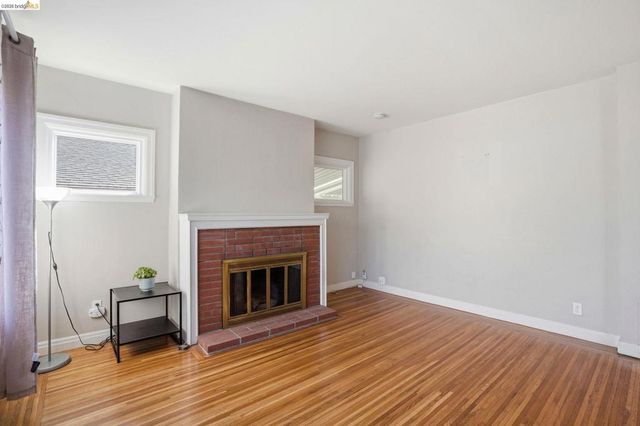 840 Key Route blvd, Albany, CA 94706