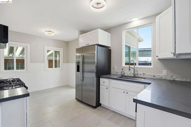 840 Key Route blvd, Albany, CA 94706