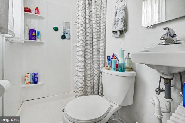 7768 MONTGOMERY AVE, Elkins Park, PA 19027