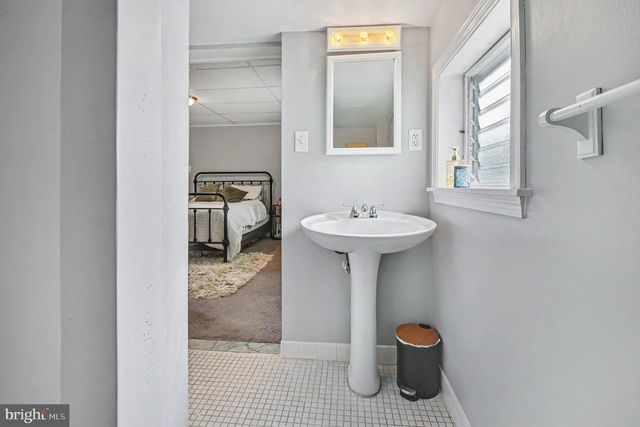 7768 MONTGOMERY AVE, Elkins Park, PA 19027