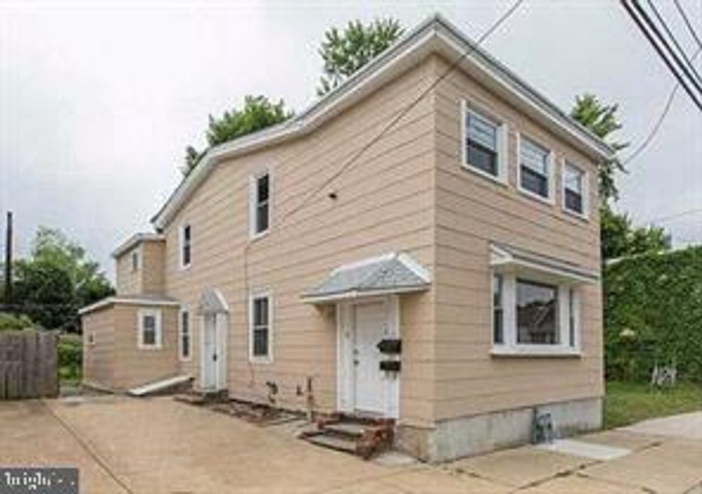 7768 MONTGOMERY AVE, Elkins Park, PA 19027
