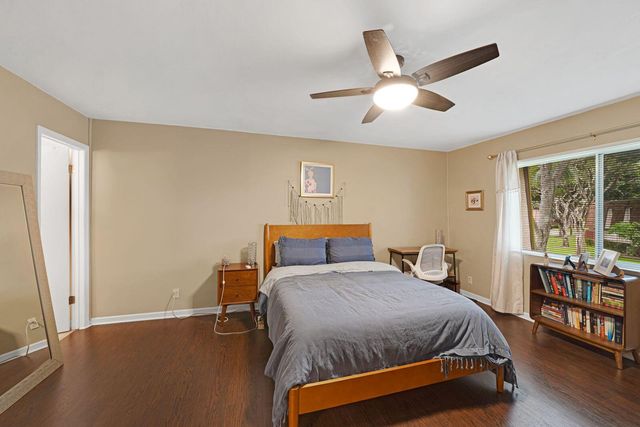 8910 SW 20th Place A-23, Davie, FL 33324