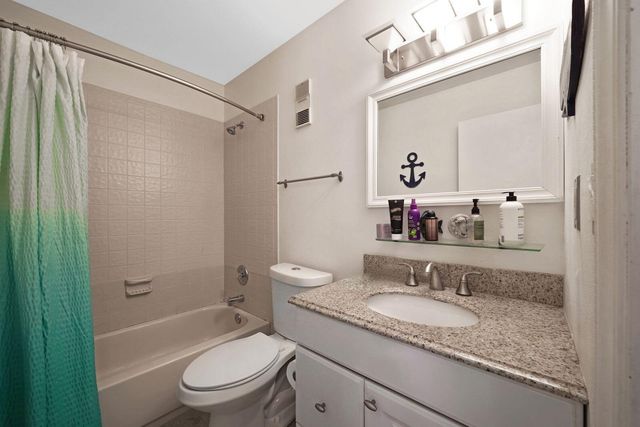 8910 SW 20th Place A-23, Davie, FL 33324