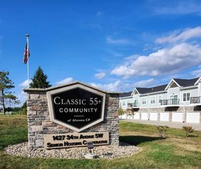 1427 34th Avenue SW 207, Altoona, IA 50009