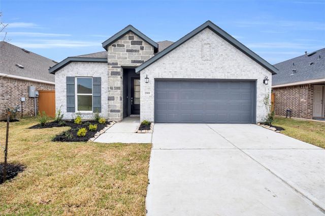 202 Yellow Rosewood Lane, New Caney, TX 77357